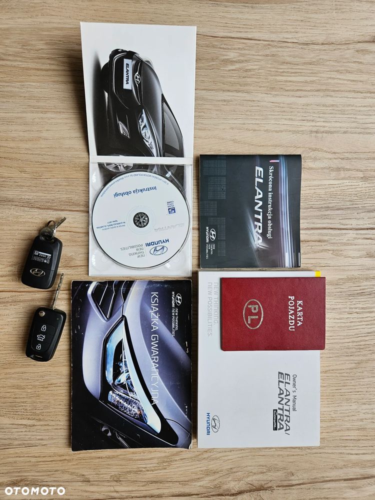 Hyundai Elantra 1.6 Comfort - 31