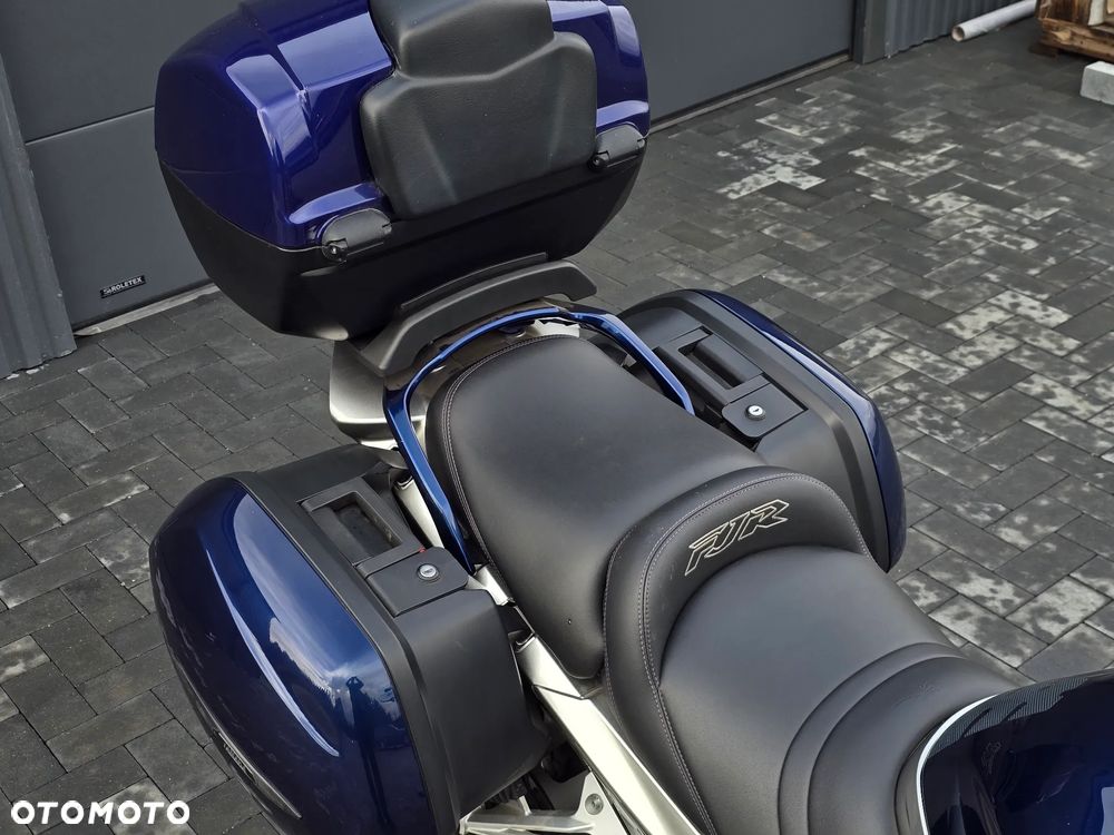 Yamaha FJR - 21