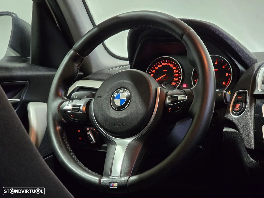 BMW 116 d Pack M - 43