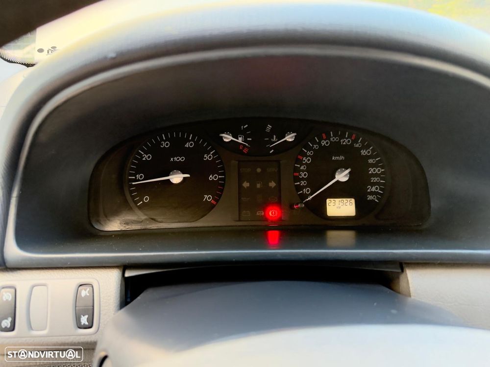 Renault Laguna 1.6 Expression - 15