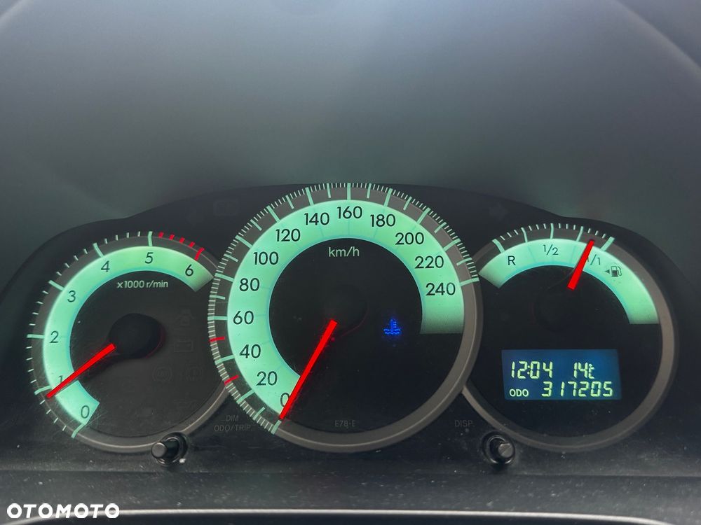 Toyota Corolla Verso 2.2 D-4D Premium - 19