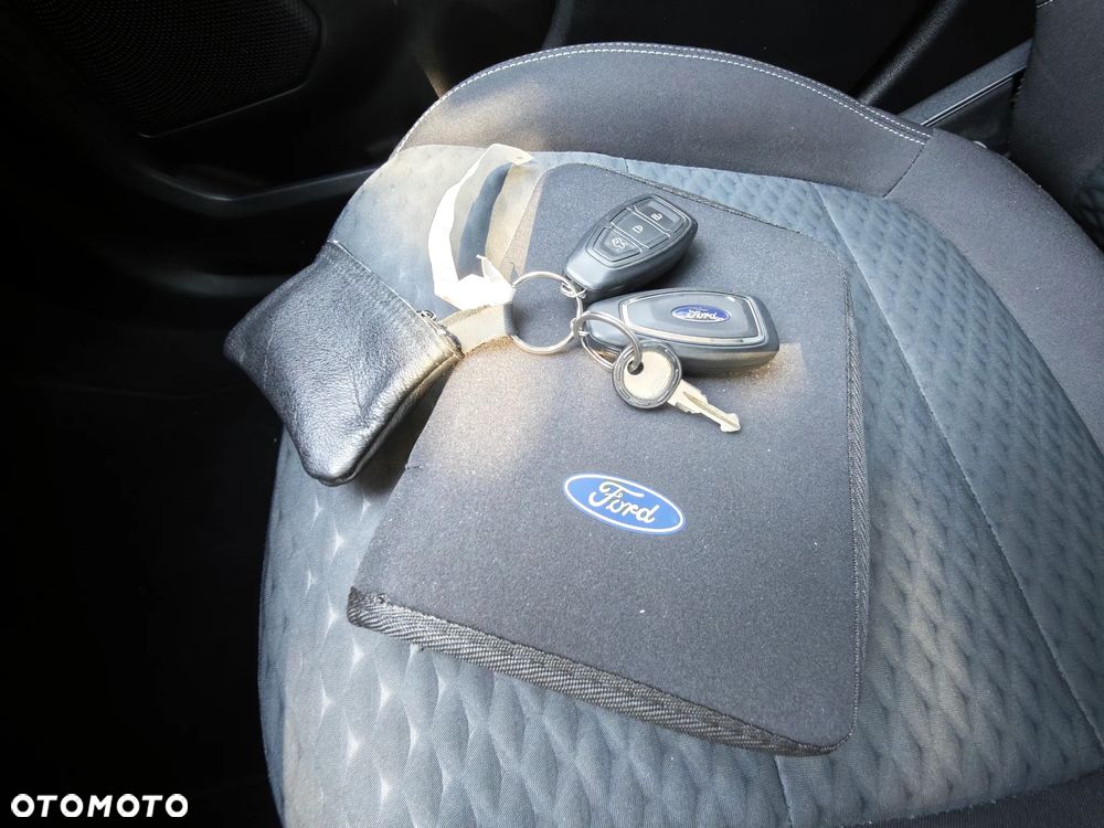 Ford Kuga 1.5 EcoBlue TITANIUM - 20