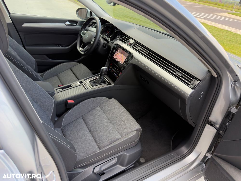 VOLKSWAGEN Passat 2023 — imagine 33