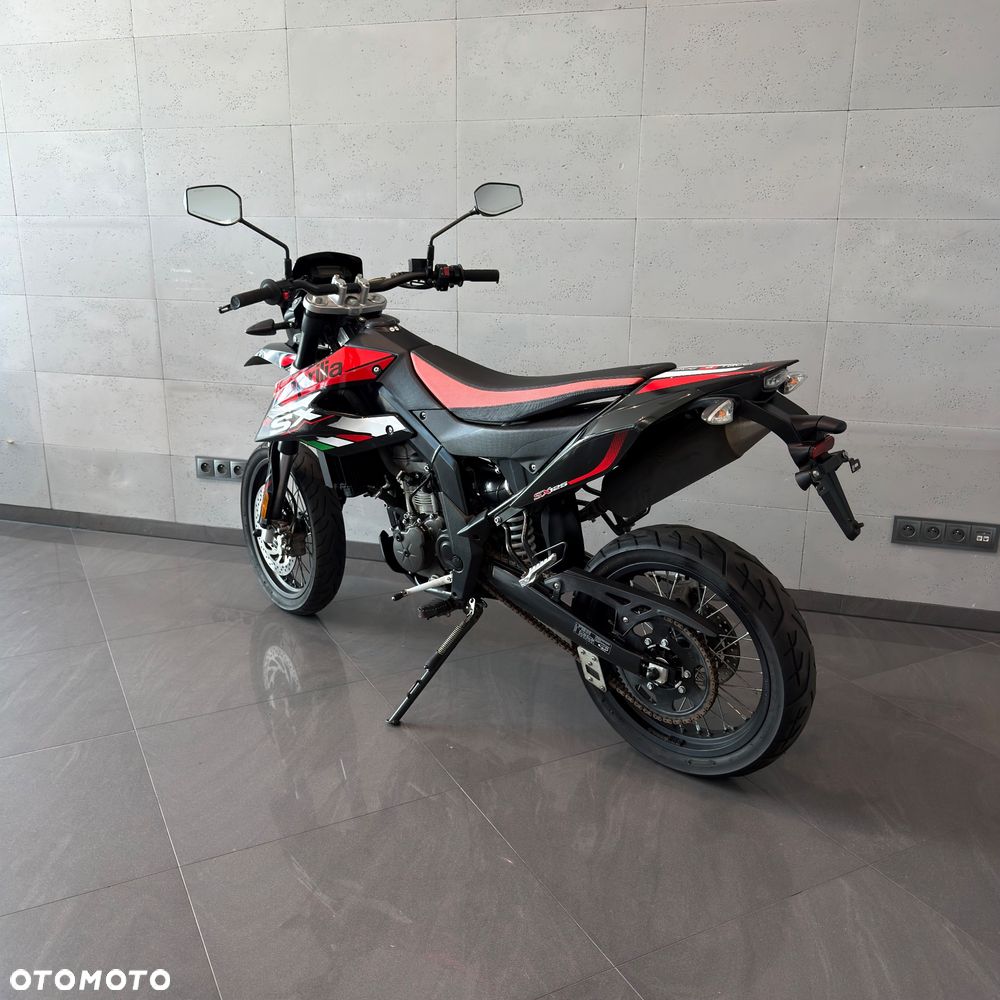 Aprilia SX - 9