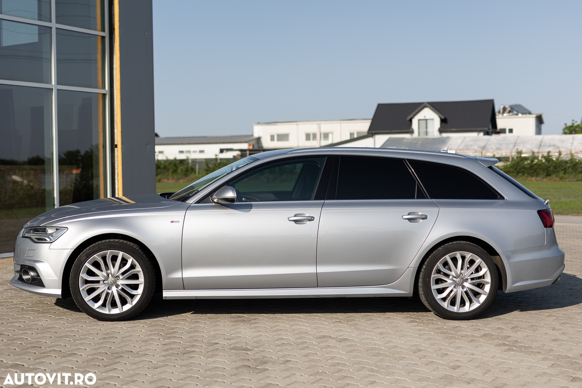 Audi A6 Avant 2.0 TDI Ultra S tronic - 8