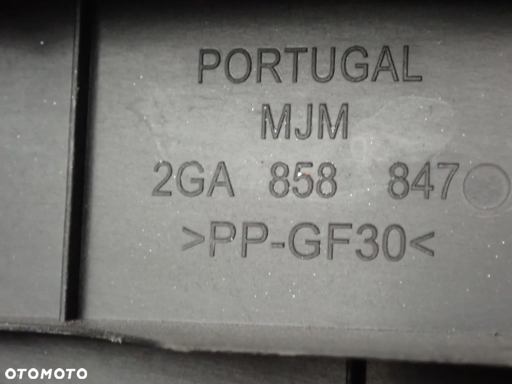 ZASLEPKA FOTELA VW TOURAN III  5TA  - 1123729XX, 1123728XX, 5H0887233B, 5TA885318, 5TA885317, 5E3887233A, 5G0887233C, 2GA858848, 2GA858847, 5TA883391B, 5TA883392B, 5TA885779, 5TA885750, 5Q0886193, 10A886197A, 2GA886197, 5TA885749, 5TA867464, 5TA867574, 5G0887187, 575887187, 575887233, 11A886197, 9918018344LH, 9918018345RH 40 ZŁ - 13