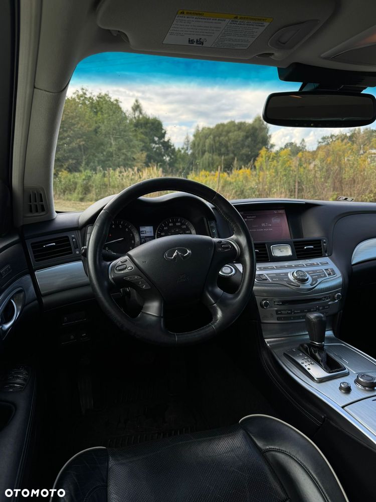 Infiniti Q70 3.7 S Premium - 29