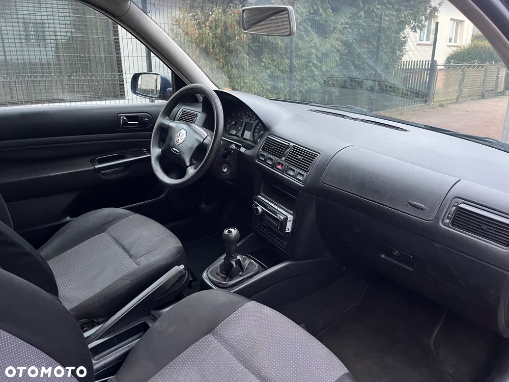 Volkswagen Golf 1.9 TDI Comfortline - 17