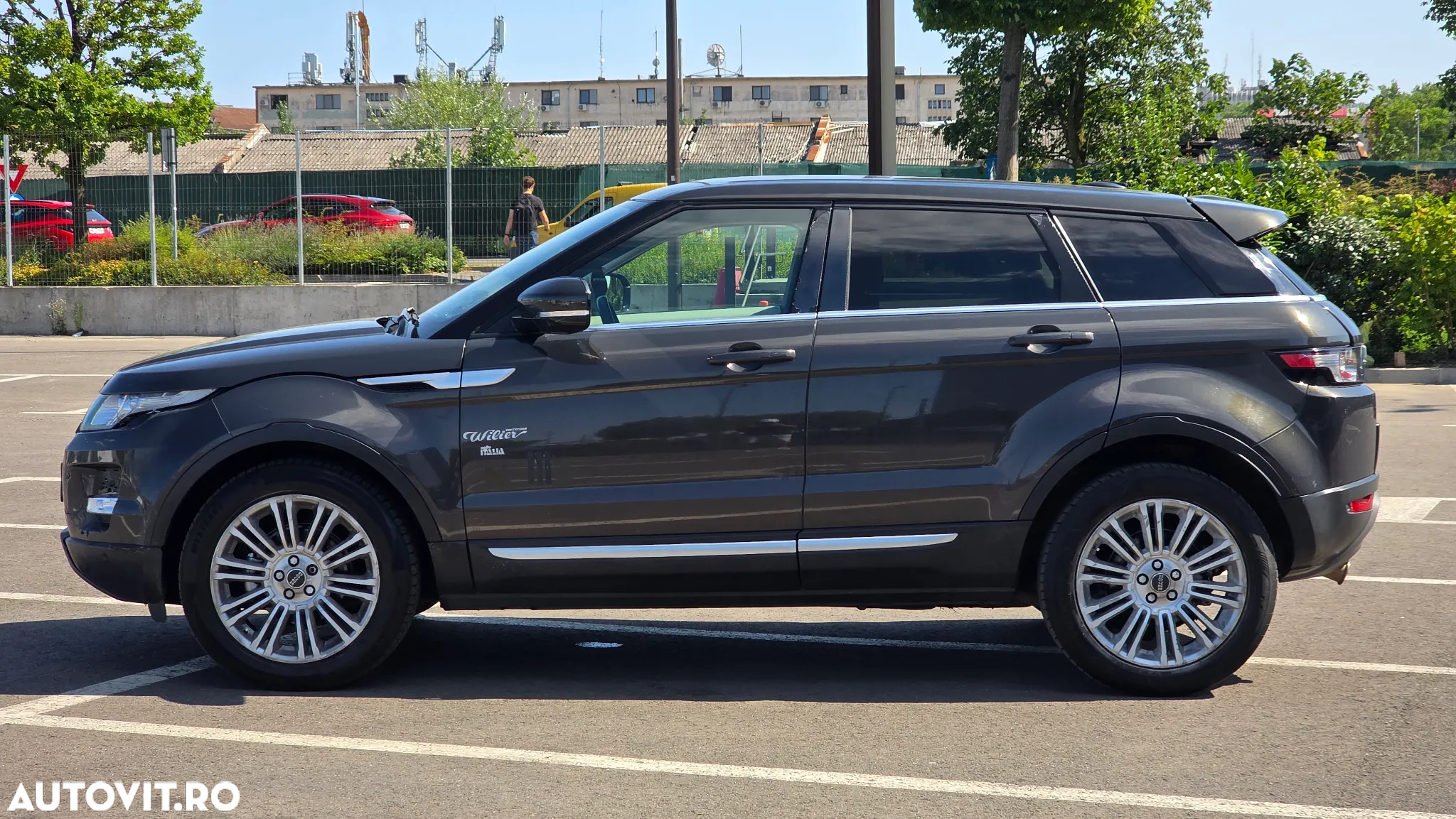 Land Rover Range Rover Evoque - 13