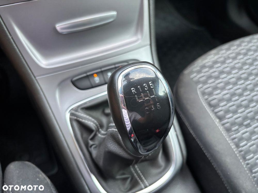 Opel Astra - 16