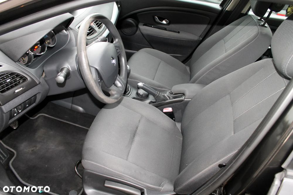 Renault Fluence - 10