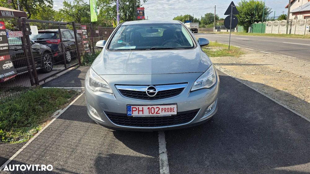 Opel Astra 1.7 CDTI Cosmo - 8