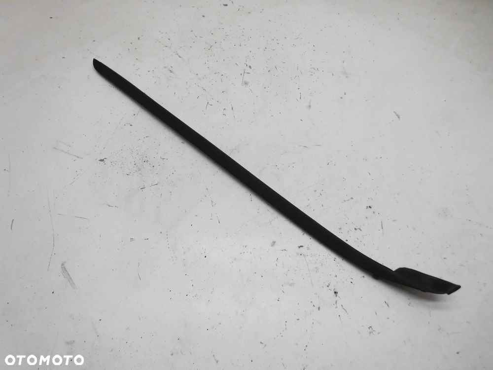 LISTWA SZYBY PRZEDNIEJ HYUNDAI I30 I LIFT 2007-2012r. PRAWA PRZEDNIA ORYGINAŁ