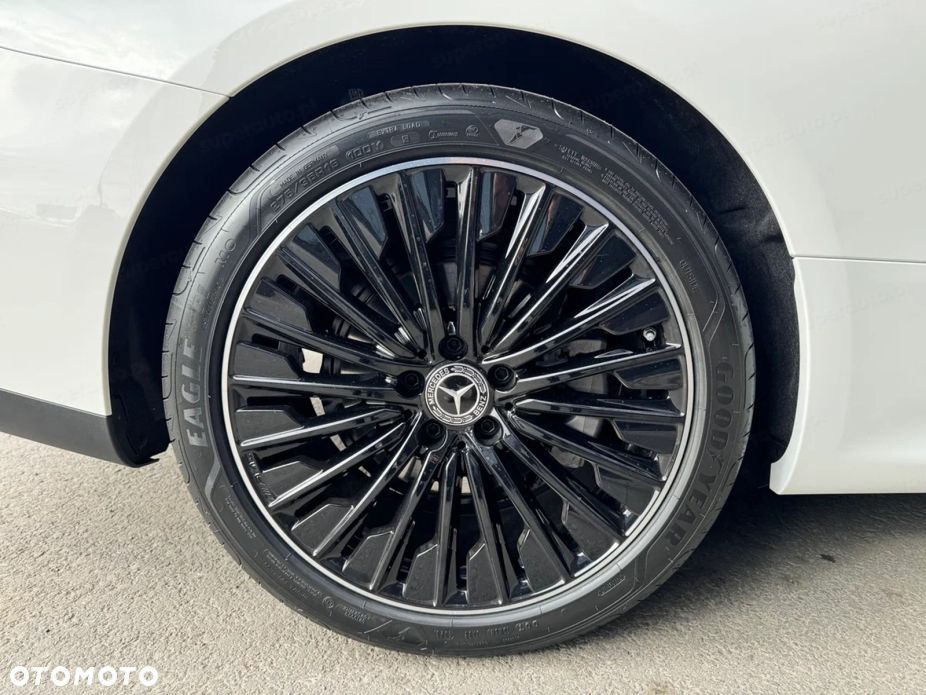 Mercedes-Benz CLE 300 mHEV 4-Matic AMG Line - 21