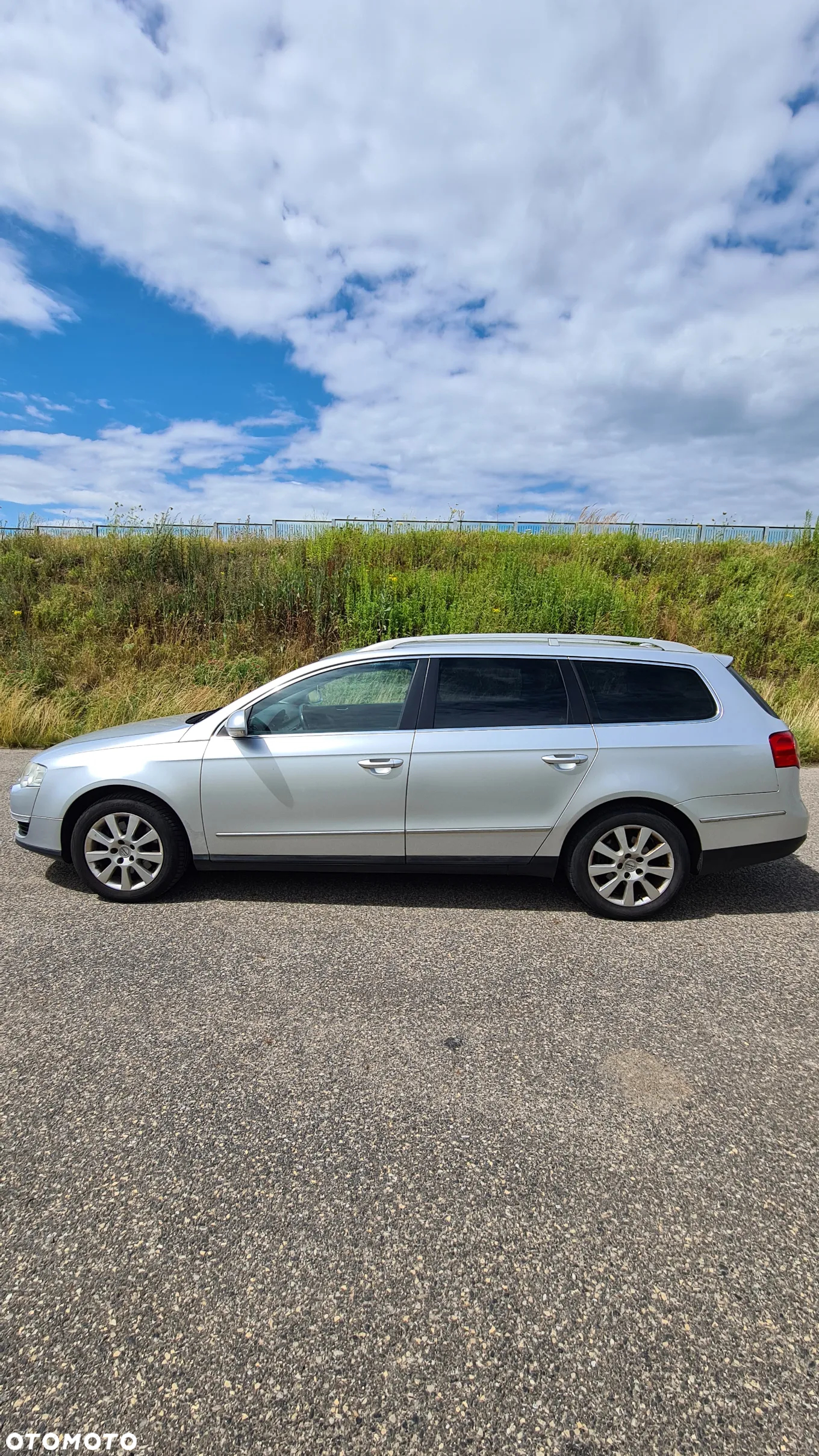 Volkswagen Passat 2.0 TDI Comfortline DSG - 2