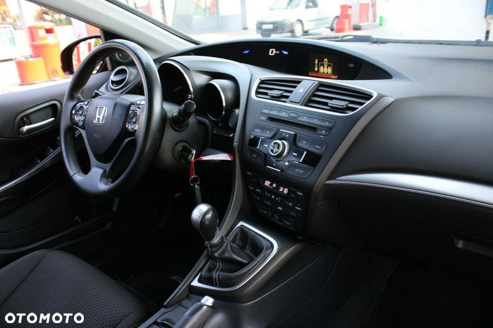 Honda Civic 1.8 Elegance (Honda Connect+) - 24