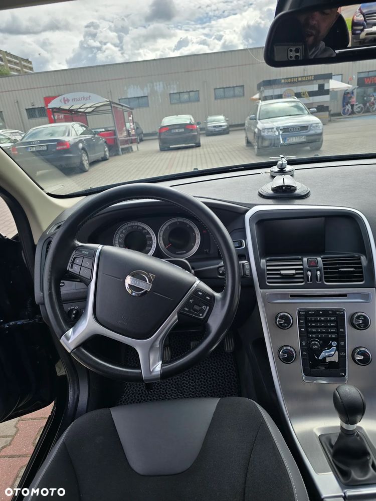 Volvo XC 60 D3 Momentum - 10