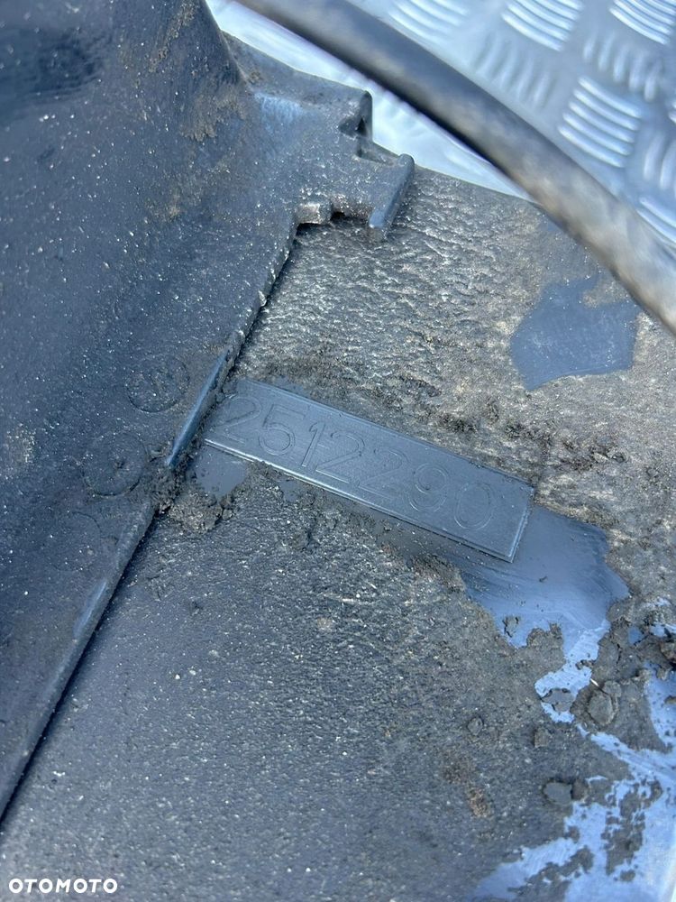 ZBIORNICZEK ZBIORNIK PŁYNU SPRYSKIWACZY SCANIA NTG - 2