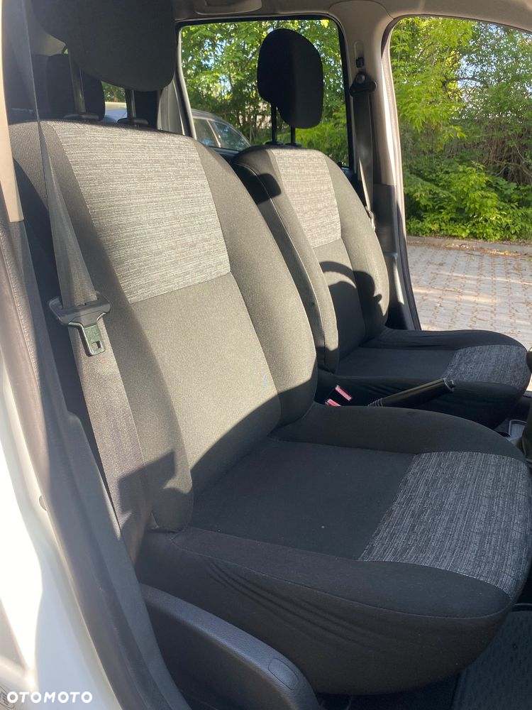 Dacia Duster 1.6 Ambiance 4x4 - 8