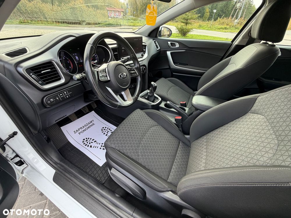 Kia Ceed 1.6 CRDi SCR L - 16