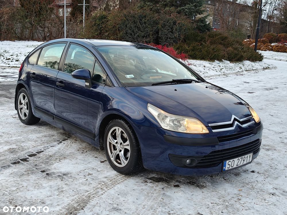 Citroën C4 1.4 16V Impress - 12