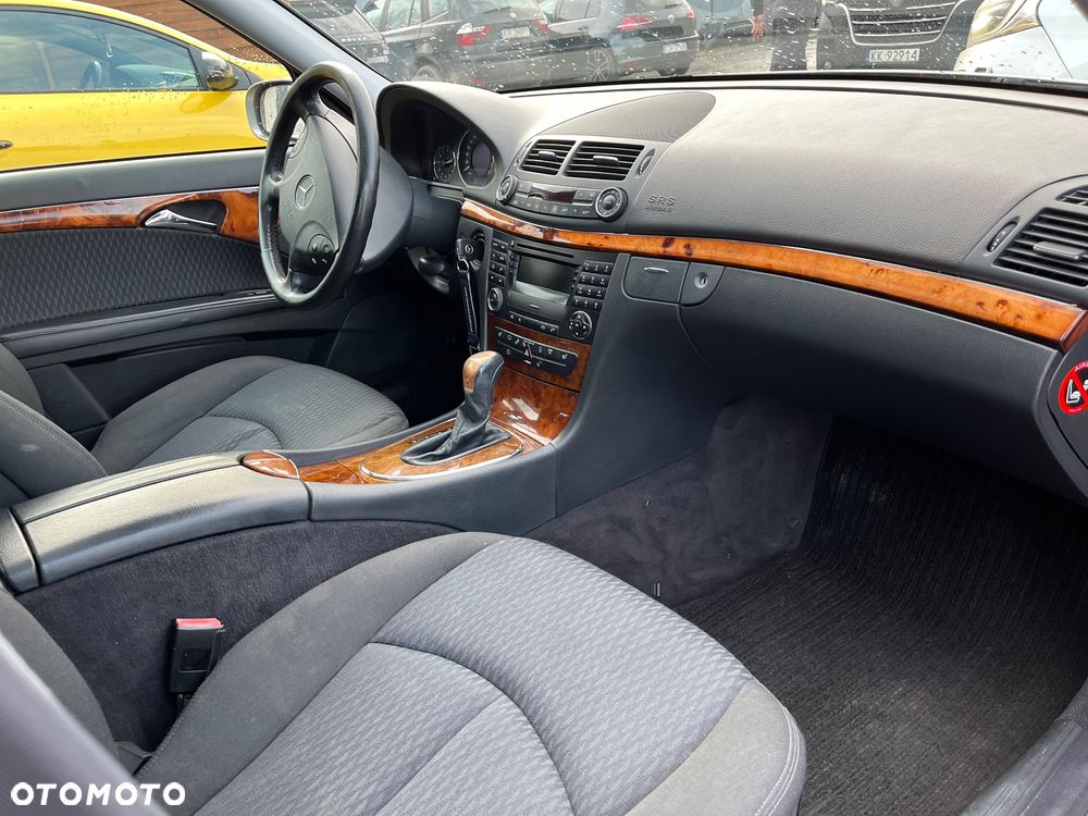 Mercedes-Benz Klasa E - 12