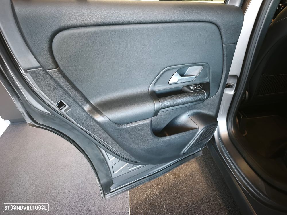 Mercedes-Benz GLA 250 e Progressive - 16
