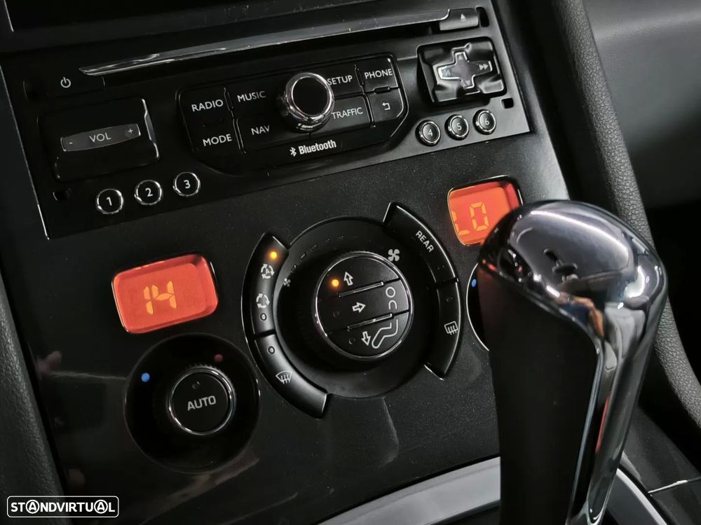 Peugeot 5008 1.6 E-HDi 5L Allure 2-Tronic - 55