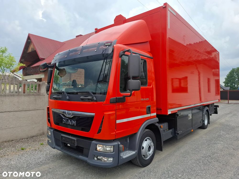 MAN TGL 12.220* AUTOMAT* SOLIDNY ALUMINIOWY KONTENER* BOCZNY ZAŁADUNEK* WINDA BAR 1500kg* WYJĄTKOWO ZADBANY* NIE ATEGO TGM LF FL EUROCARGO* Z NIEMIEC - 28