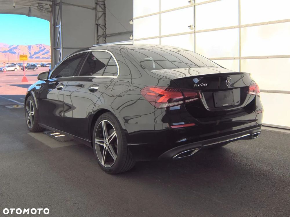 Mercedes-Benz Klasa A 250 4Matic 7G-DCT AMG Line - 6