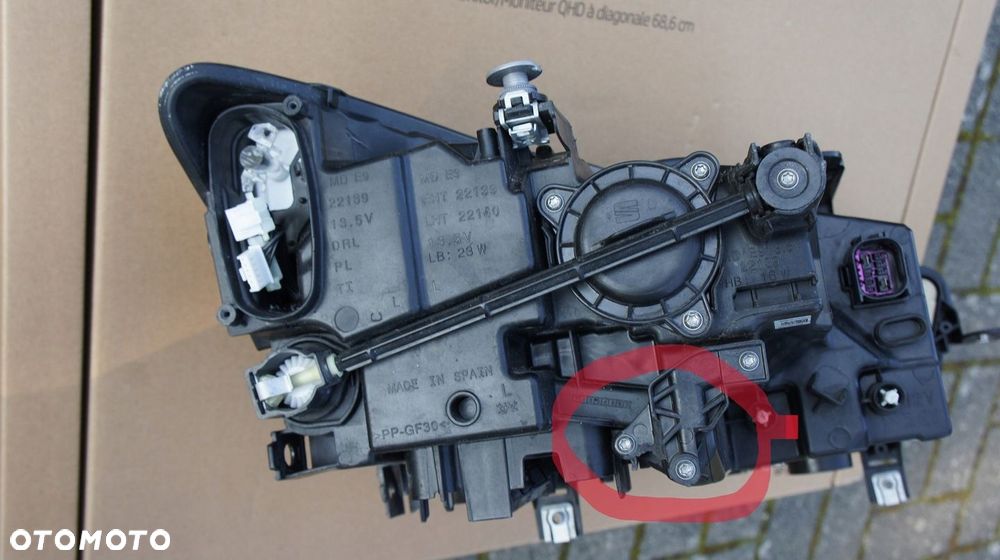 PRZEDNIA LEWA LAMPA SEAT LEON IV 4 FULL LED - 11