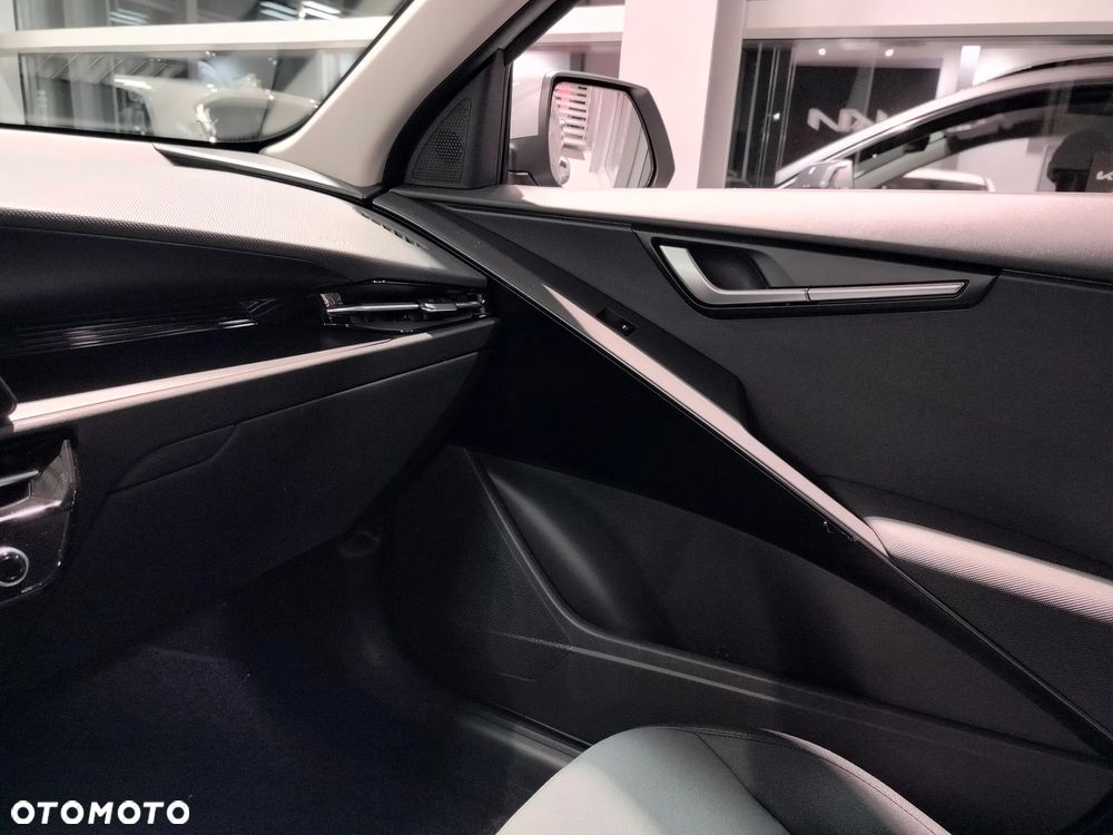 Kia Niro 1.6 GDI Hybrid M - 14