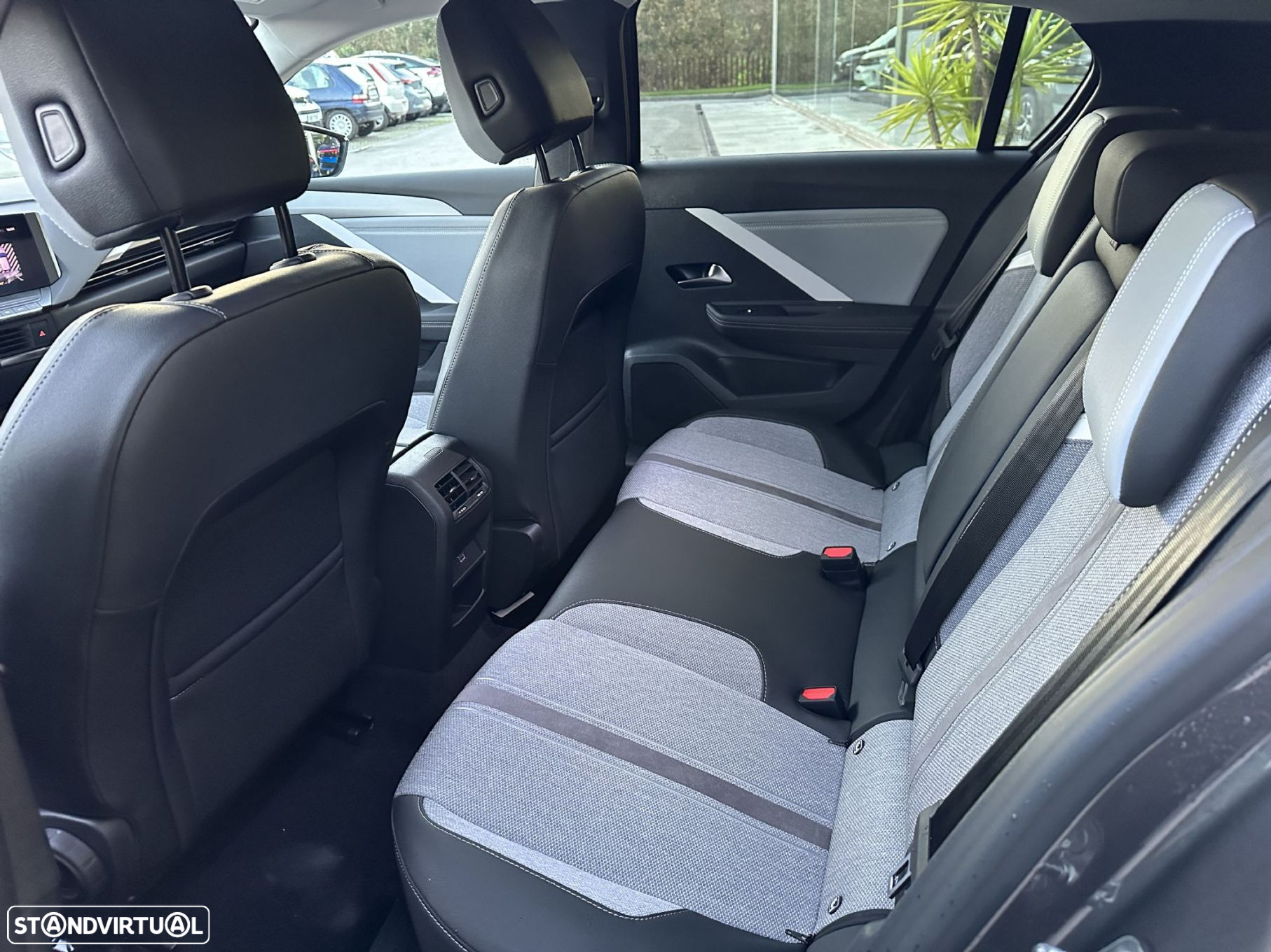 Opel Astra 1.6 T PHEV Elegance - 14