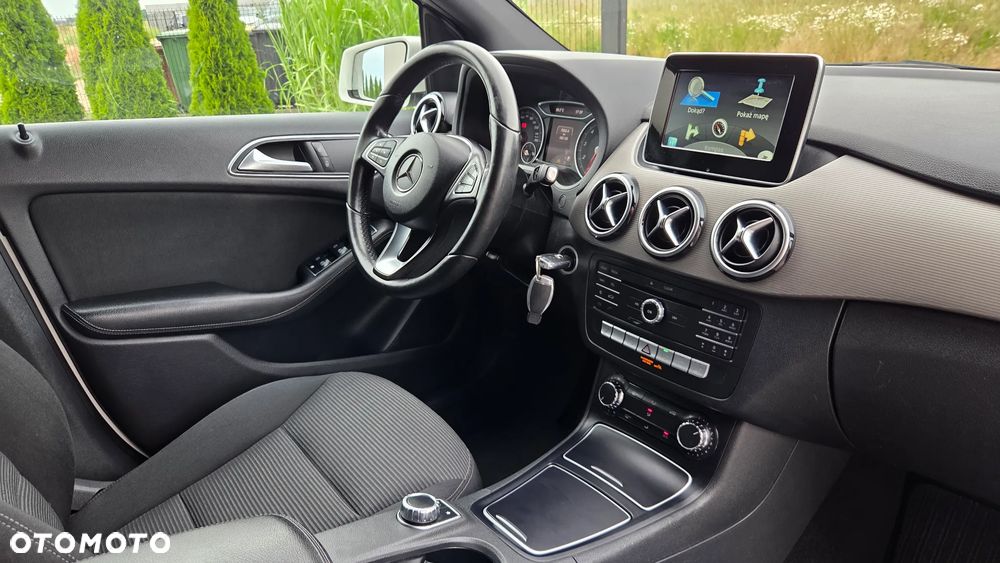 Mercedes-Benz Klasa B 200 (BlueEFFICIENCY) 7G-DCT - 35