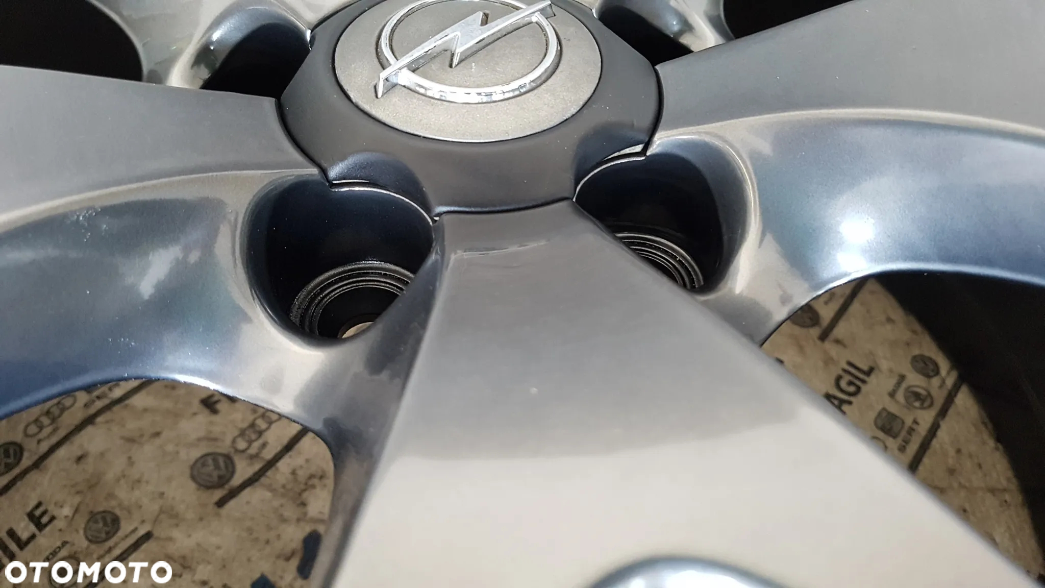 FELGI ALU ORYGINAŁ  OPEL CORSA ADAM 5X110 OPC 7,5jx18 ET47 - 10