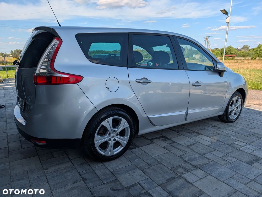 Renault Grand Scenic 1.6 16V Authentique - 9