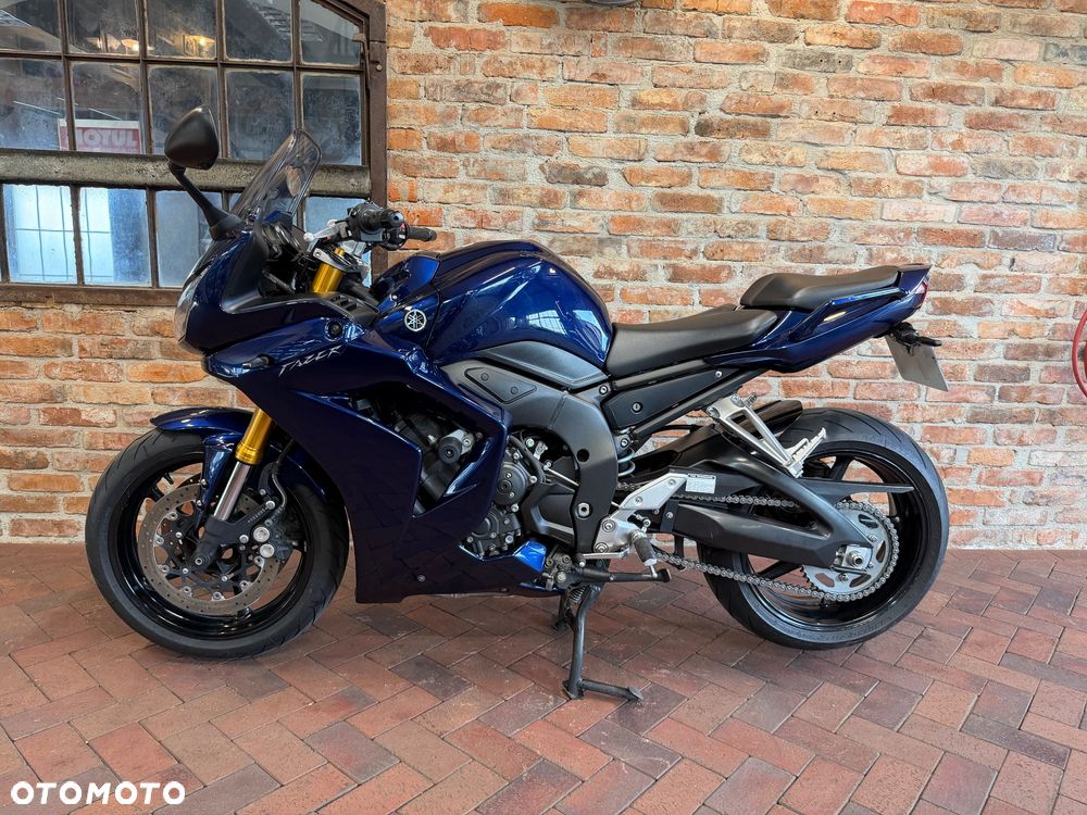 Yamaha FZ - 4