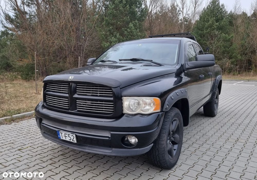 Dodge RAM - 8