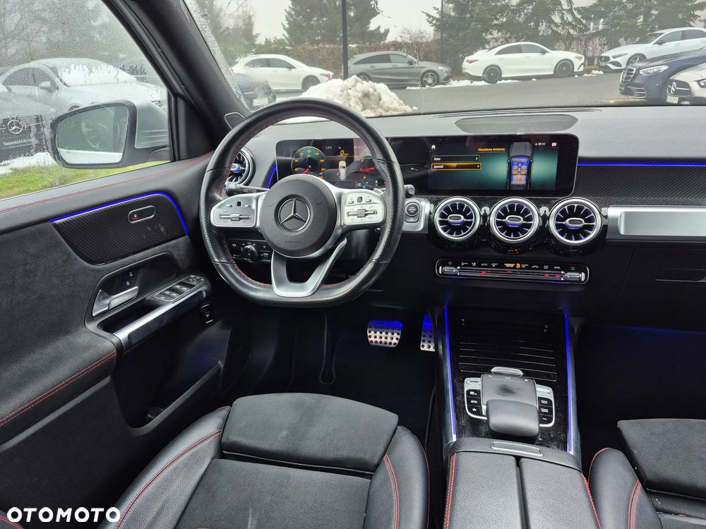 Mercedes-Benz GLB 200 AMG Line 7G-DCT - 24