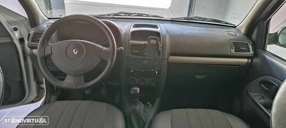 Renault Clio 1.2 16V Dynamique - 1