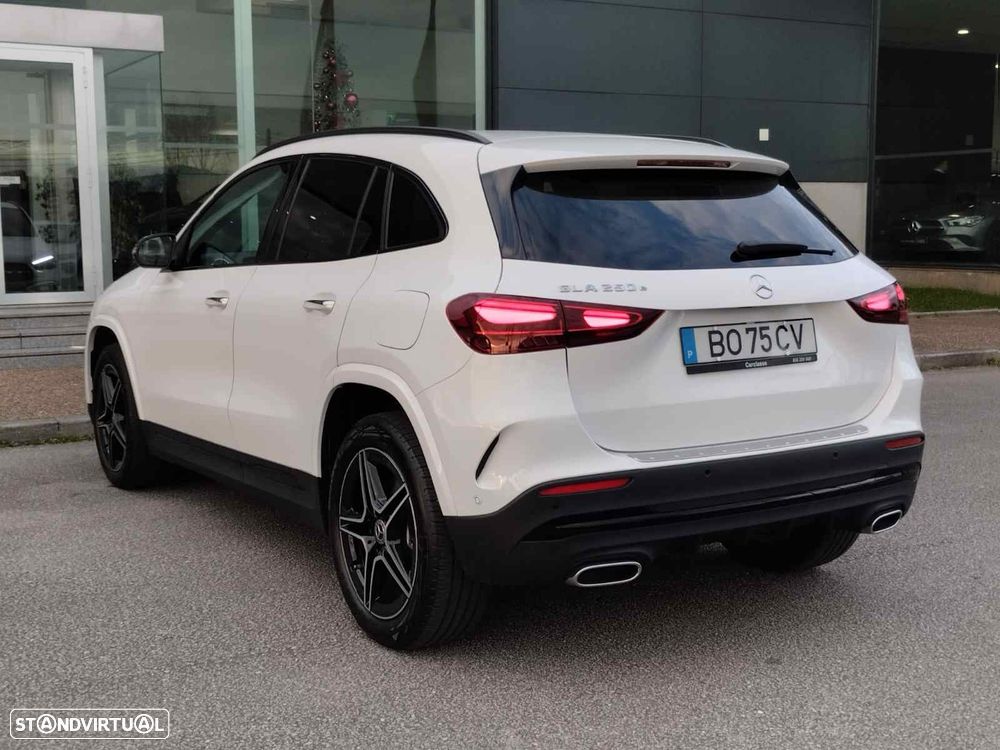 Mercedes-Benz GLA 250 e 8G-DCT AMG Line Advanced Plus - 5