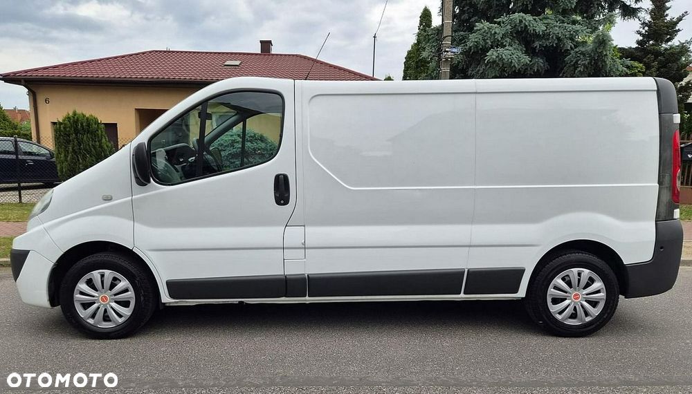 Renault Trafic - 13