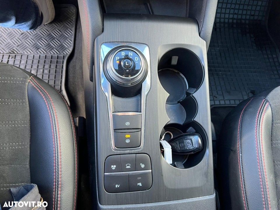 Ford Kuga 2.5 Duratec PHEV ST Line X - 16