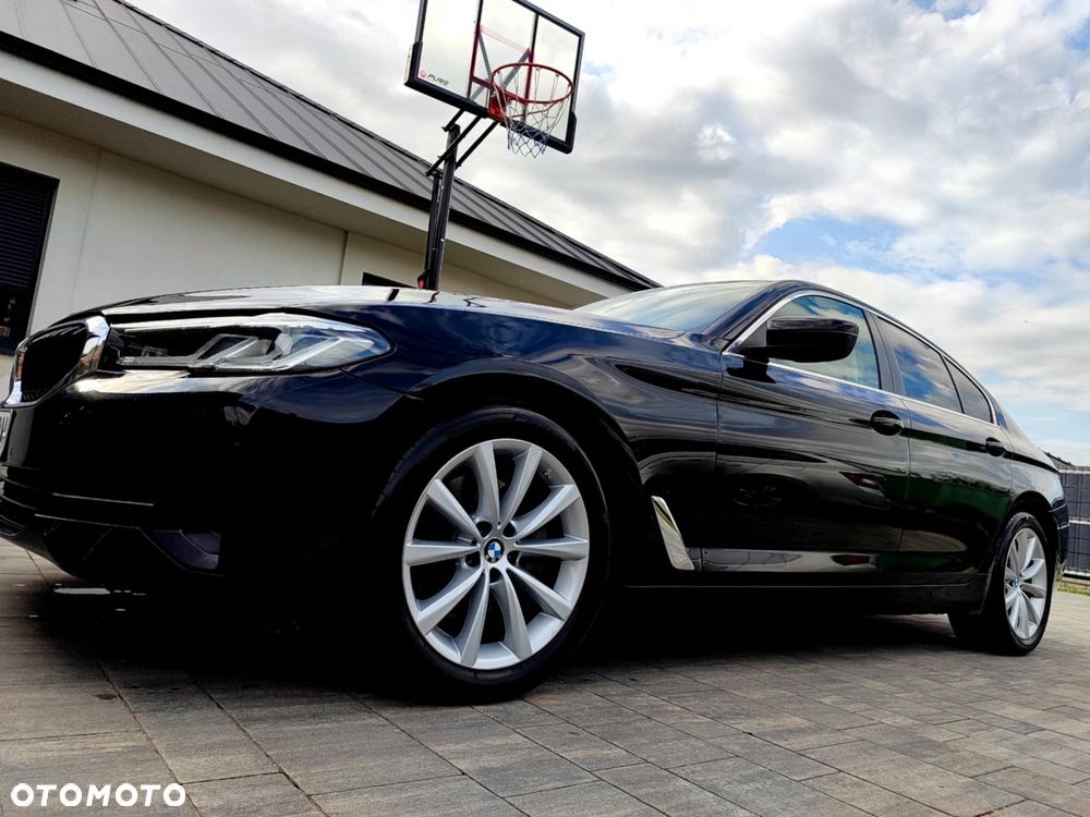 BMW Seria 5 518d Business Edition - 22