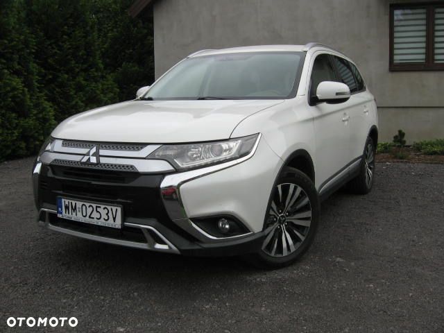 Mitsubishi Outlander 2.0 Intense + Navi 4WD CVT - 1