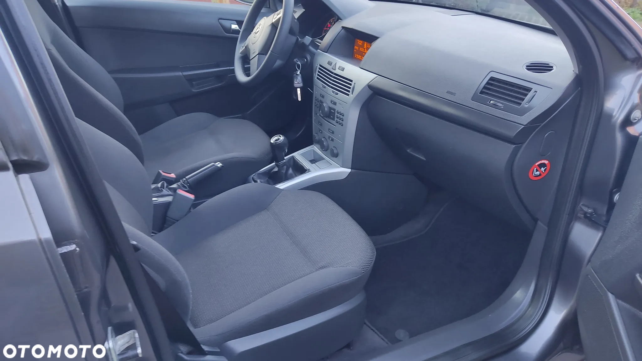Opel Astra 1.6 Active - 10
