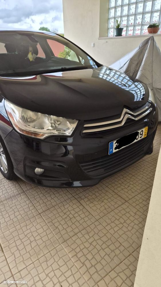 Citroën C4 1.6 HDi Attraction - 1