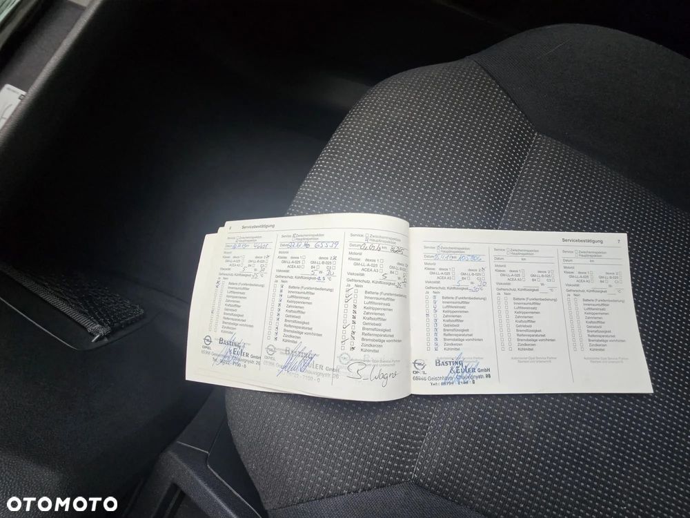 Opel Zafira 1.8 Cosmo - 11