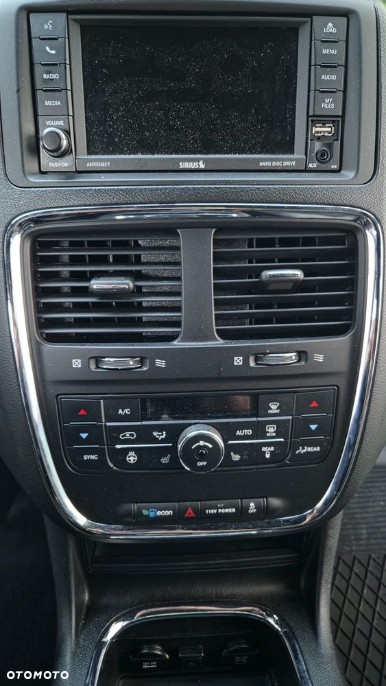 Dodge Grand Caravan - 23