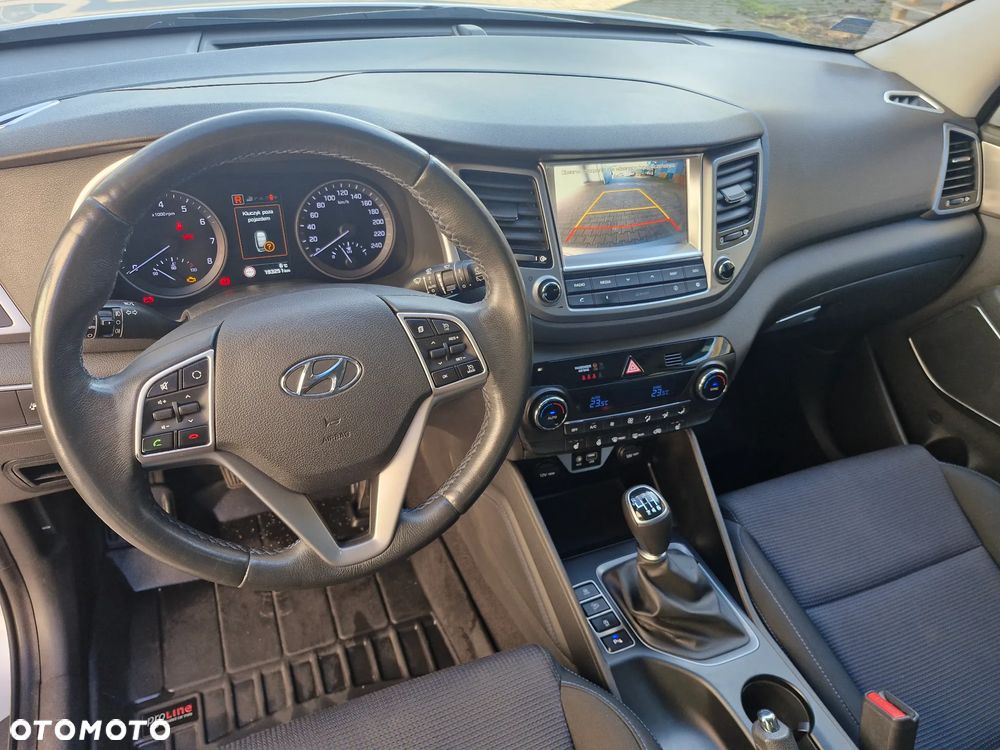 Hyundai Tucson 1.6 GDI BlueDrive Style 2WD - 19